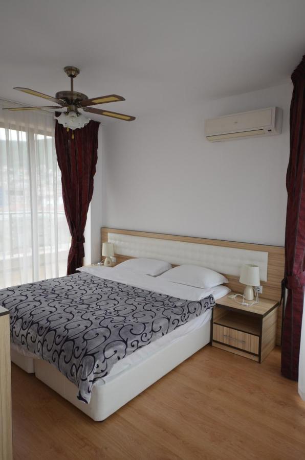 Millennium Apart Complex Aparthotel Sveti Vlas Esterno foto