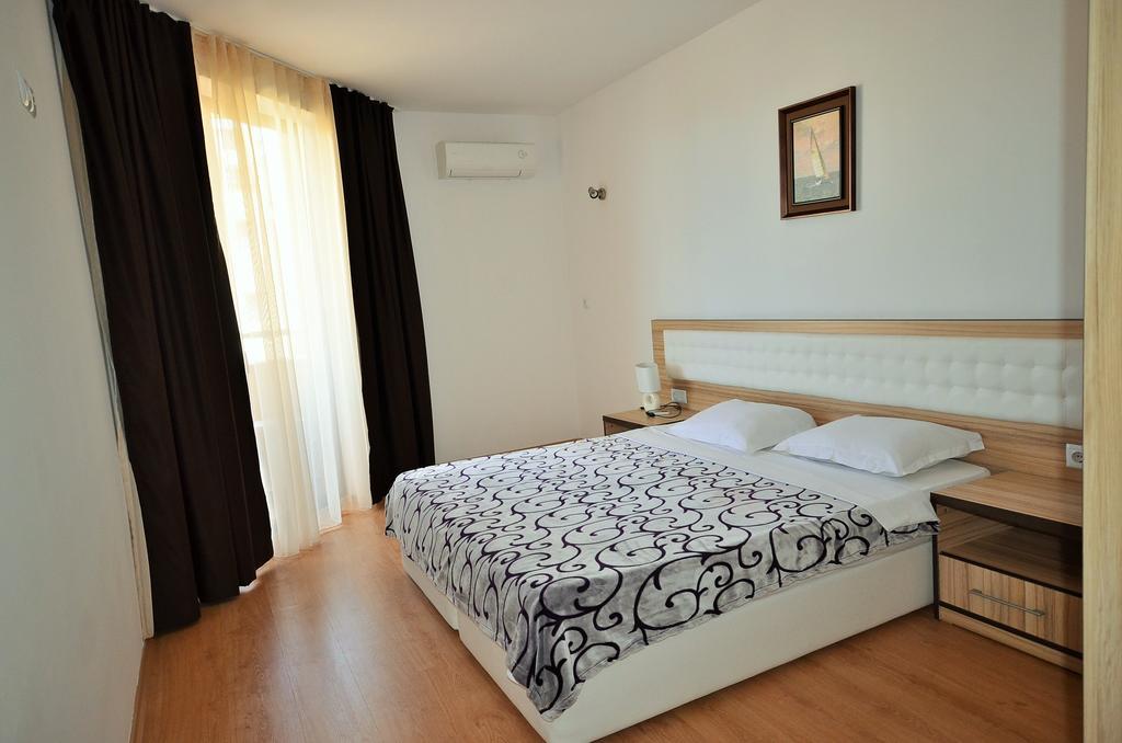 Millennium Apart Complex Aparthotel Sveti Vlas Esterno foto